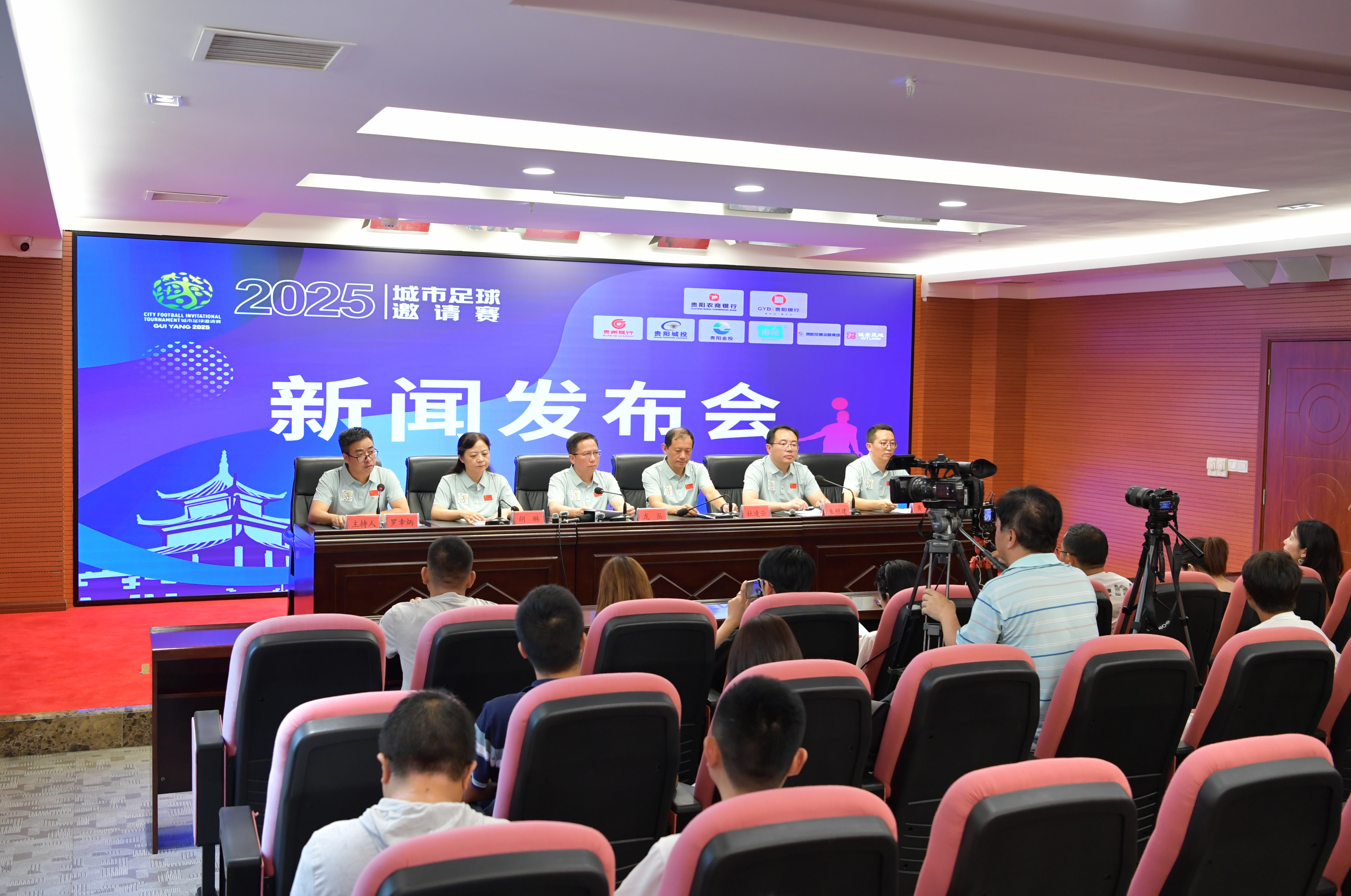 但防线的 但防线的